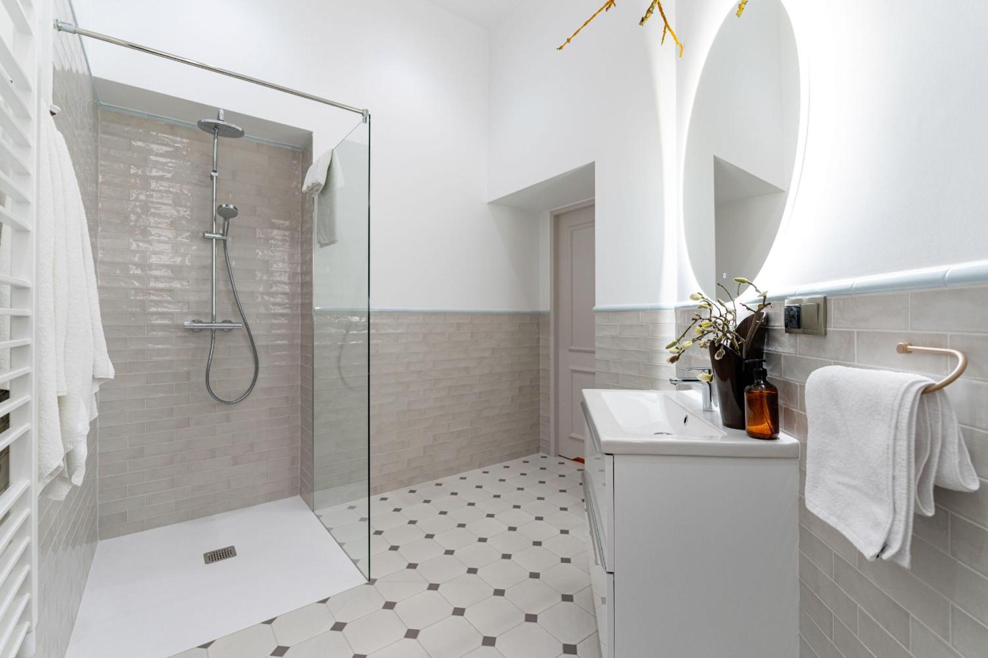 Two Bedroom Apartment-Dietla 11- Wawel Castle View クラクフ エクステリア 写真